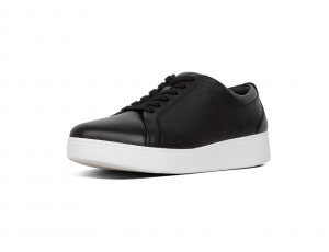 FitFlop sneaker in zwart leer, vetersluiting, vederlicht en zeer comfortabel - €110.00