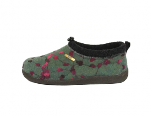 Gesloten pantoffel van Skiss in groene textiel met details in antraciet, rood en roze, uitneembaar voetbed, zeer comfortabel - €55.00
